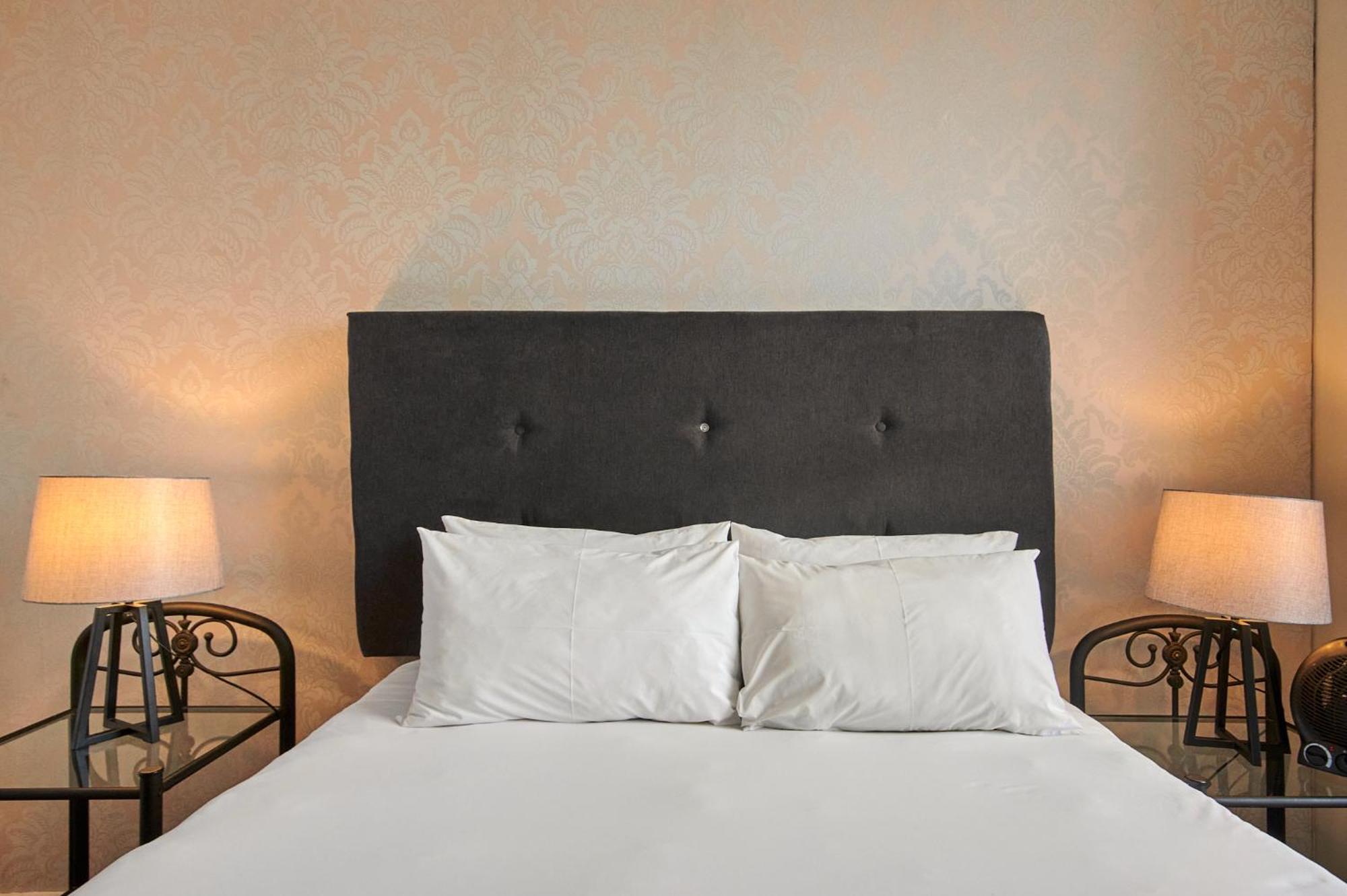 Modern Luxury Furnished Apartments In Sandton Joanesburgo Exterior foto